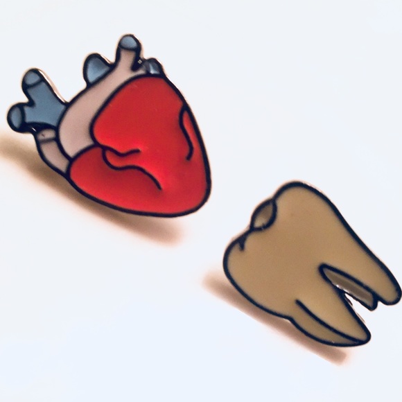 Set of 4 enamel pins - Picture 2 of 4